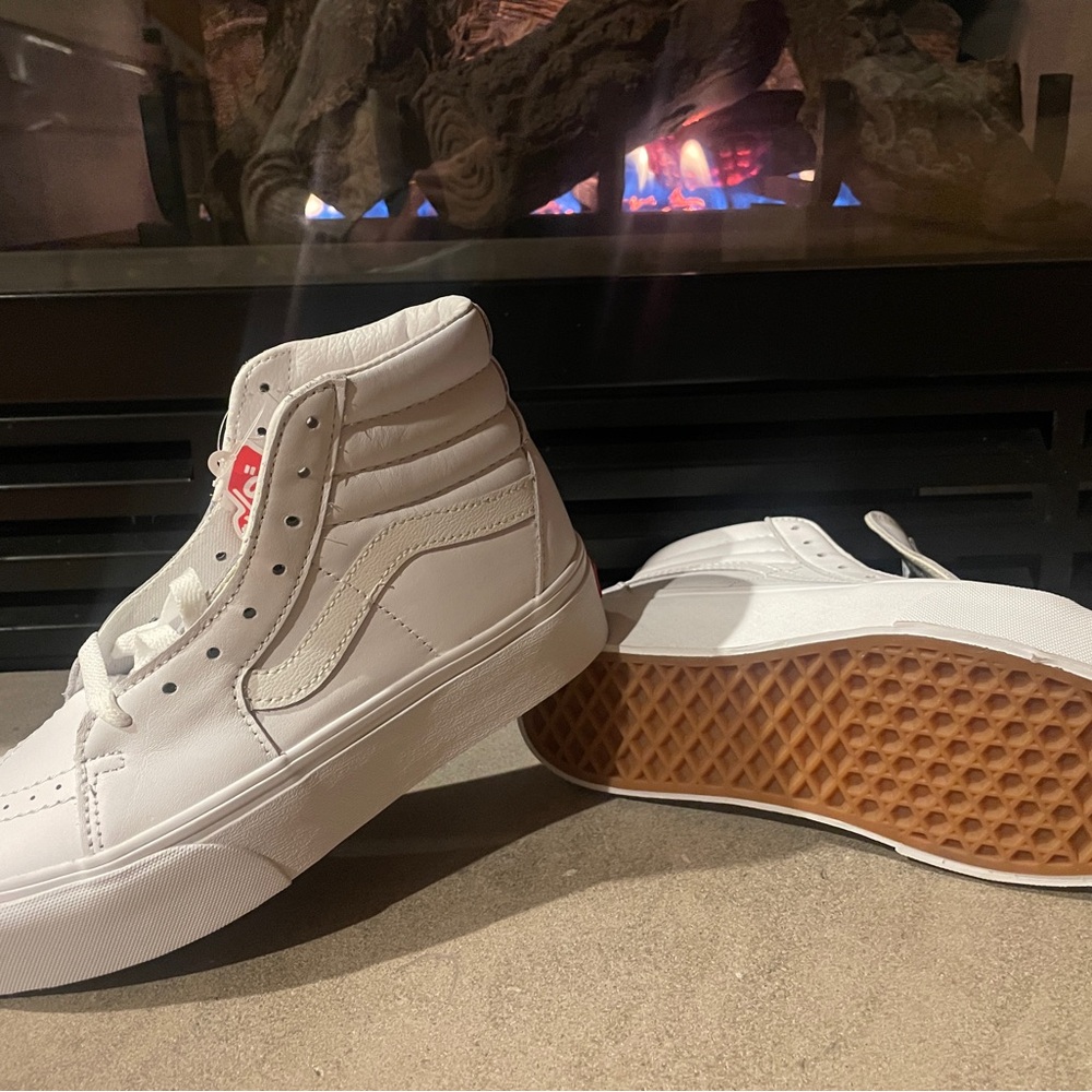 Vans White High-Top Leather Sneakers (size 5.5). Never worn, Vans tag attached.